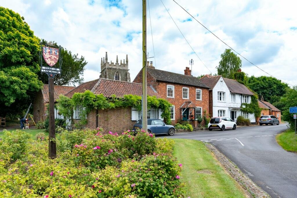 Get a bargain with this £268,000 four-bedroom house in Lincolnshire. Needing completion, it offers spacious rooms, a garage, and quaint village living near Skegness.