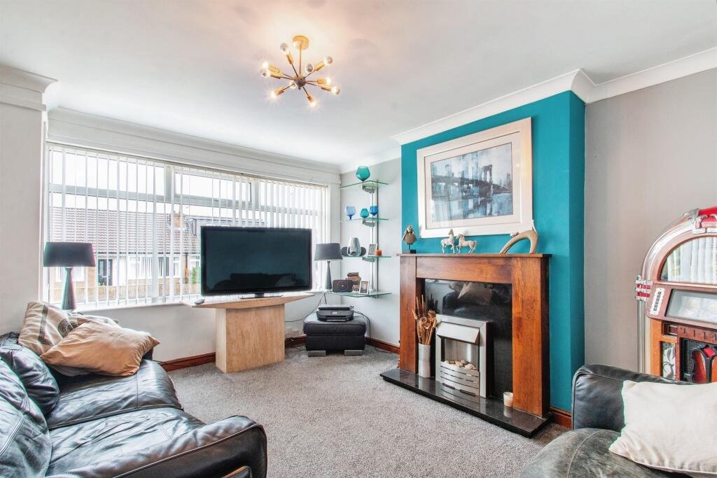 Quirky £360,000 bungalow in Leeds features a pink bedroom with a toilet just inches from the bed, sparking curiosity. A unique find with four bedrooms and open-plan living.