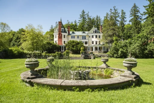 The historic Hitchcock Estate, known for its psychedelic past, is on the market for $65M (£51M). This 38-room Victorian mansion on 2,078 acres offers luxury and fascinating history.