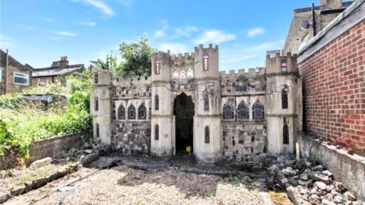 Unassuming London home for sale hides a castle-themed playhouse in the garden, offering a unique feature fit for royalty. Three-bed property listed for £500,000.