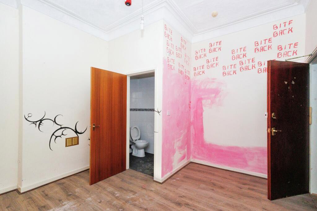 Abandoned 10-bedroom house in Manchester, covered in eerie graffiti, is for sale at £900,000. With huge potential, it's a great project for developers and investors.