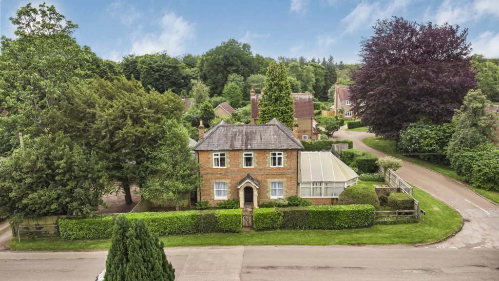 Stunning £1.2M home near The Maharaja’s Well for sale after nearly 50 years. The three-bedroom property in Stoke Row offers spacious living and beautiful gardens.