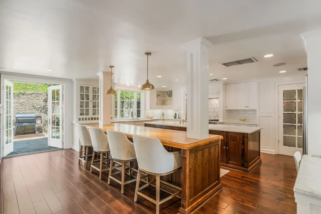 Former home of actress Kate Beckinsale, a stunning 4-bed hillside property in Brentwood, LA, hits the market for $4.3M, featuring luxury amenities and breathtaking city views.