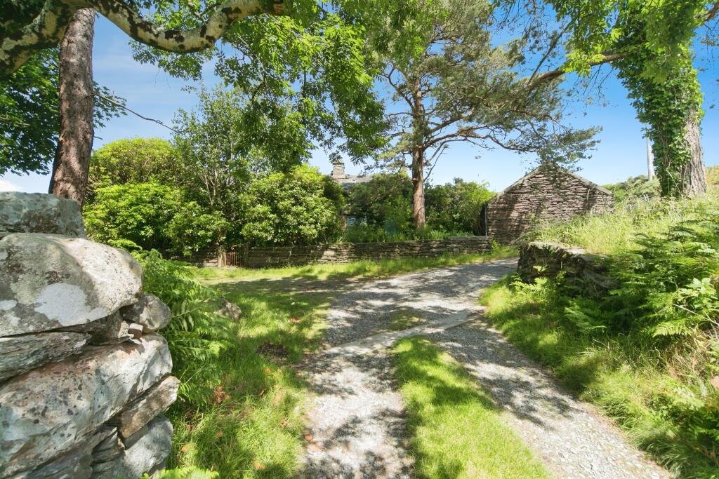 Idyllic 3-bed cottage in Welsh countryside for sale at just £140,000, but with a catch—extensive damage means no unaccompanied or internal viewings allowed. Perfect for renovators!