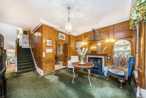 Margaret Thatcher's former luxury London townhouse, rich in British political history, hits the market for £3.65 million. The Westminster property boasts period features and iconic views.