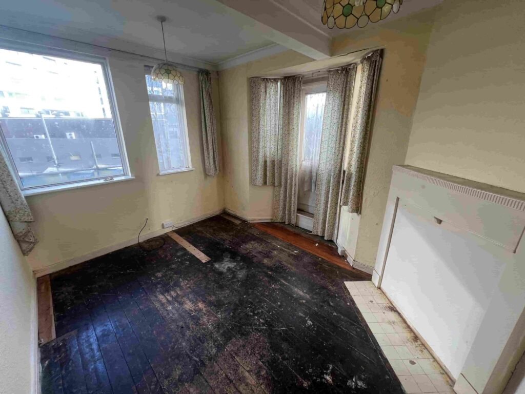 Britain’s cheapest flat, priced at £1, is up for auction in Birmingham. With five years left on the lease and hidden costs, it offers potential for savvy buyers.