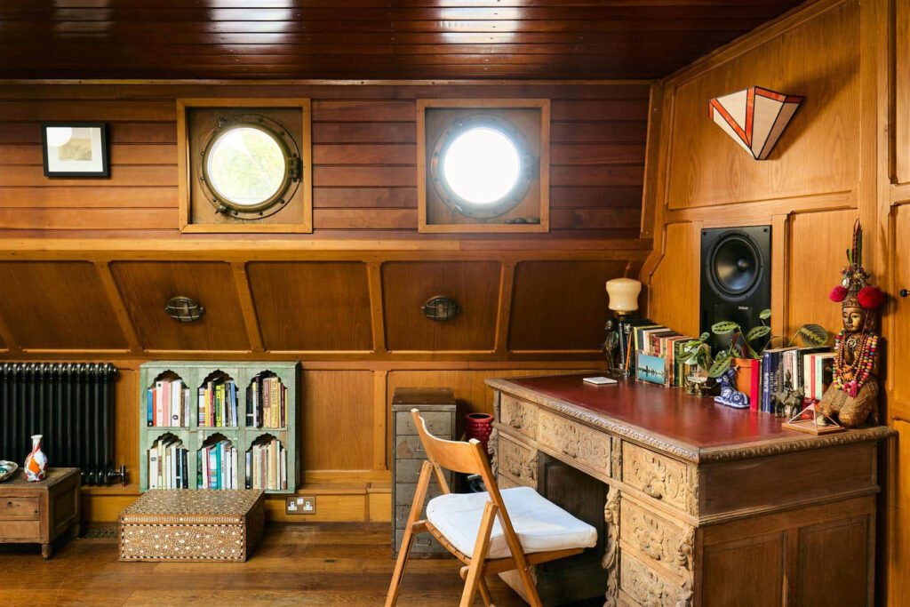 Own a piece of music history: Groove Armada’s former recording studio houseboat in Brentford is up for sale at £325,000. Stunning 1930 Belgian barge with Thames views.