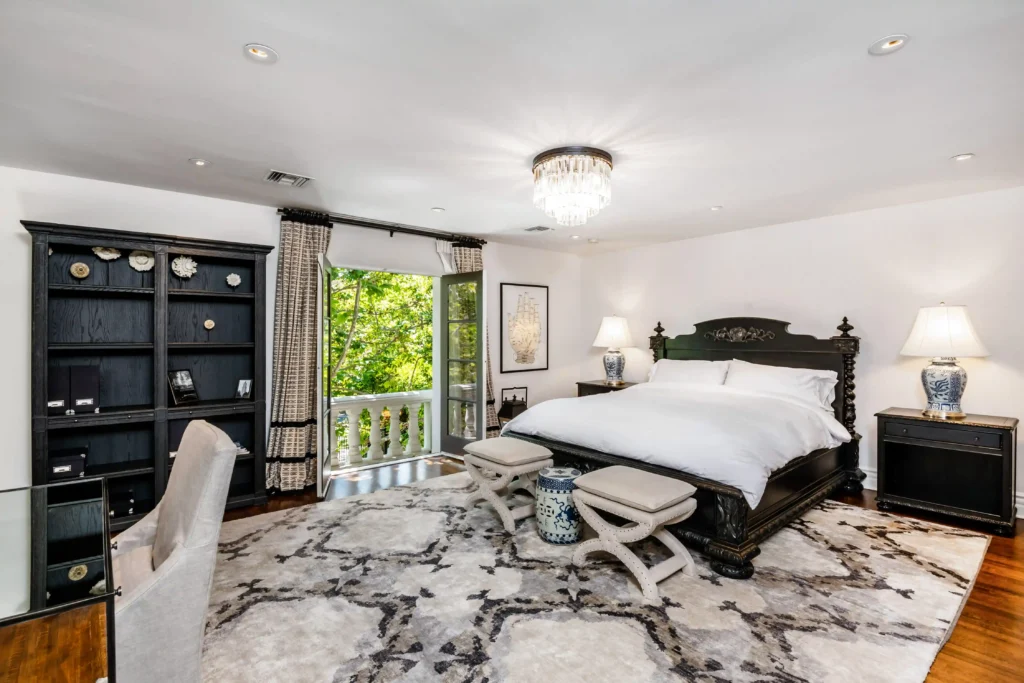 Photo inspiration: Fresh Look at Supermodel Lists Stunning Mansion For 26M After Huge Divorce