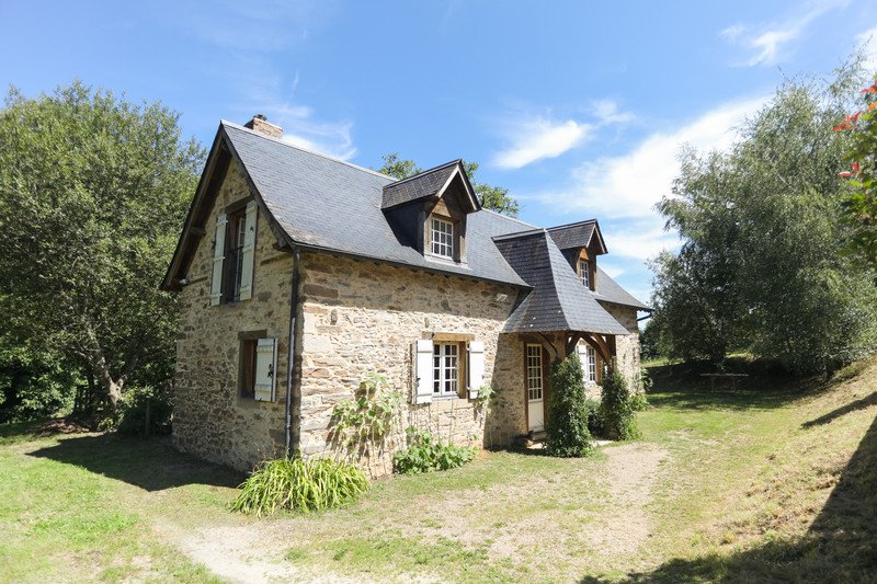 A historic 14th century chateau gifted to King Louis XV’s mistress Madame de Pompadour is now for sale in Corrèze, France for £1.4m, offering luxury and heritage.