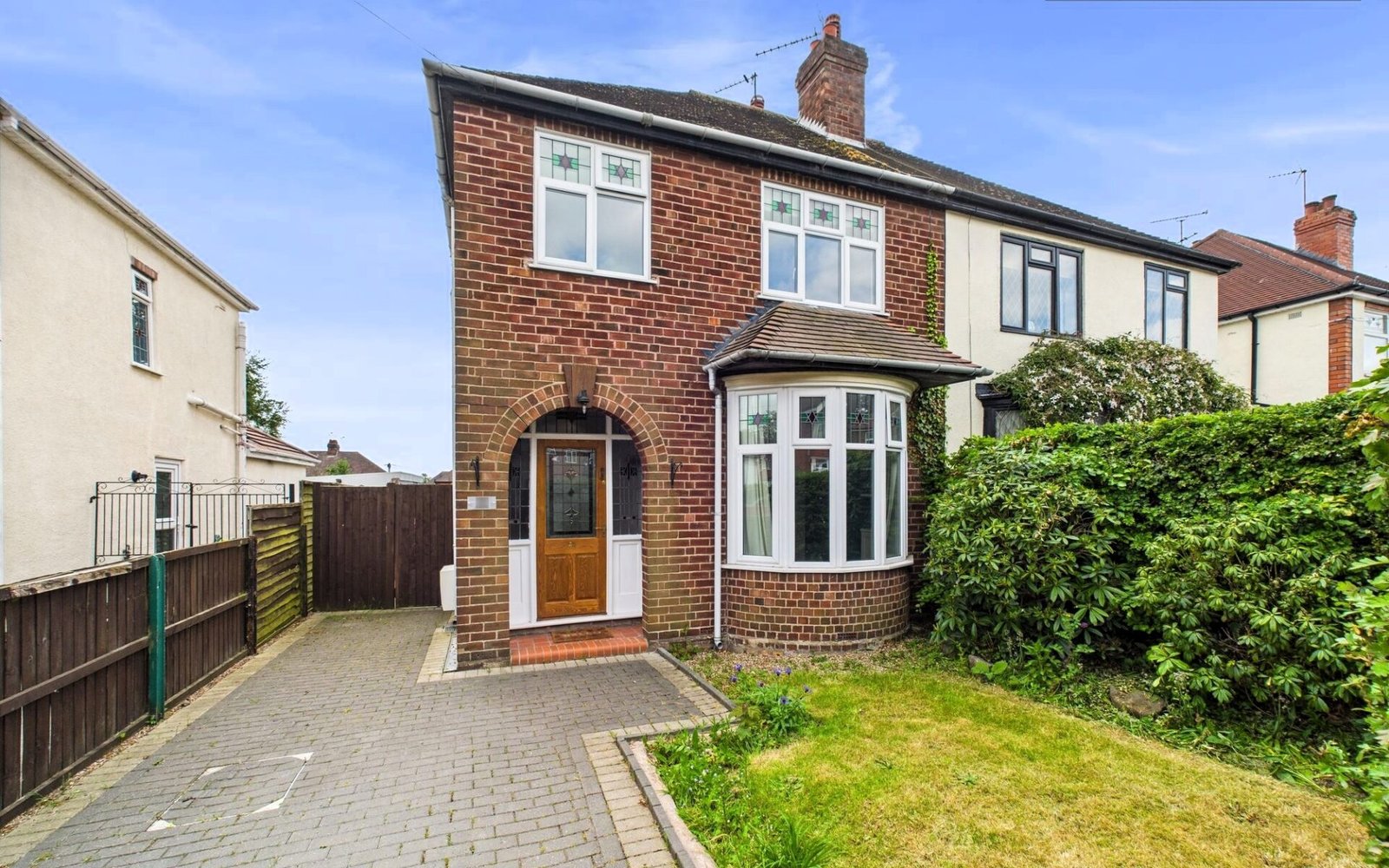 WW2 Anderson shelter turned garden bar boosts charm of £245K Stafford home - rare historical feature adds unique appeal to three-bed property on market.