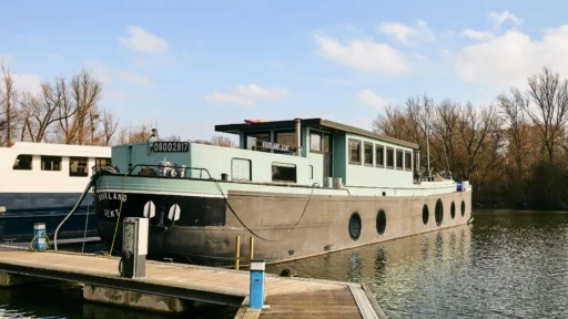 Stunning houseboat once praised on George Clarke's Amazing Spaces gets £175K price cut - now for sale at £525K after failed raffle and collapsed private deal.