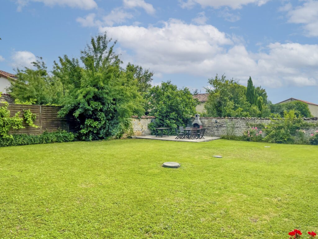 A five-bedroom French chateau with a pool and garden is on sale for just £102,000 in Fouqueure, offering more space and charm than a UK flat priced nearly the same.