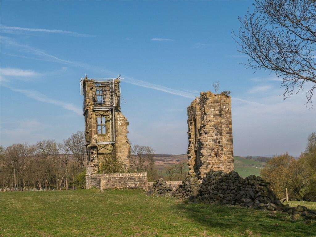 A ruined 17th-century hunting lodge in Yorkshire is on sale for £125,000 - with plans to transform it into a stunning three-bedroom home in a scenic rural setting.