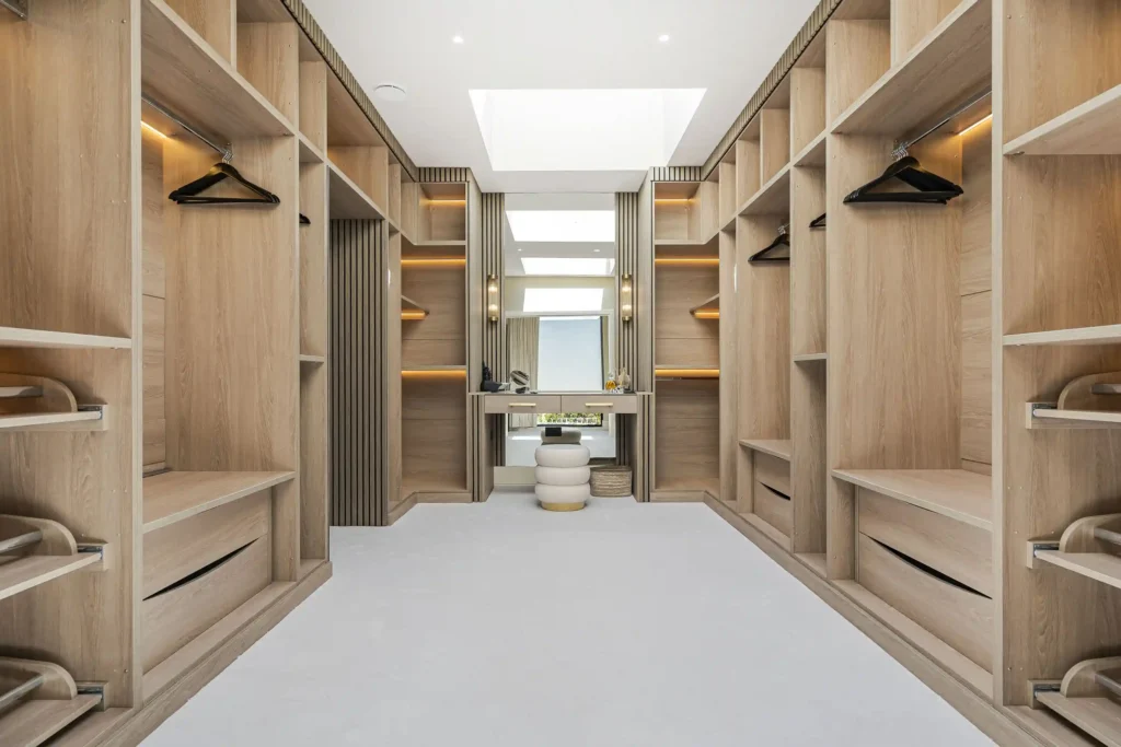 A £6m mansion dubbed Oxford's finest new home boasts five ensuite bedrooms, a cinema, gym, games room and atrium - set in a private garden in a top suburb.