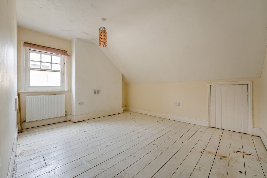 This quirky eight-bedroom East Sussex home has hit the market for £700,000 - complete with four floors, charm, and a jail-like bathroom that’s turning heads.