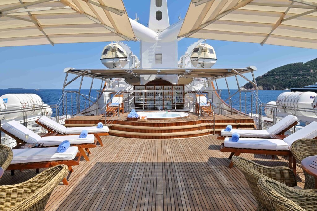 Christina O superyacht hits market at £76.7m with 17 cabins, pool, cinema, and celebrity history from Jackie O to Churchill, once chartered for \$800k a week.