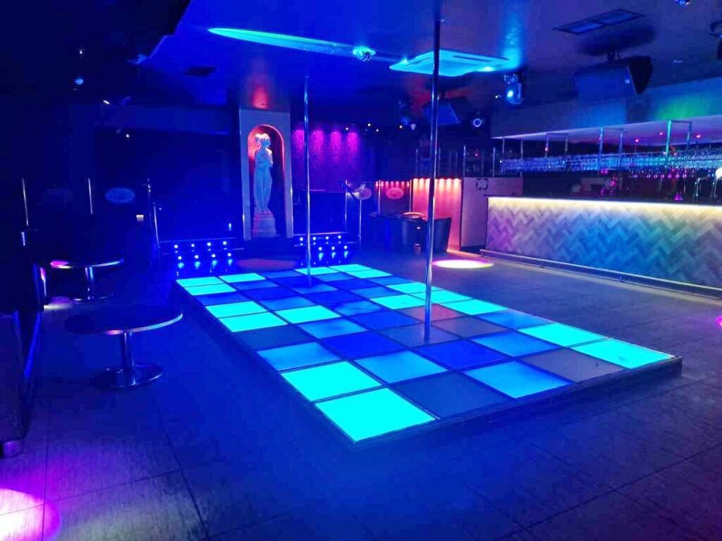 Mirage, a licensed gentlemen’s club in Banbury with a 4 am permit and rare entertainment license, is up for sale at £75K after hosting Love Island’s Toby Aromolaran.