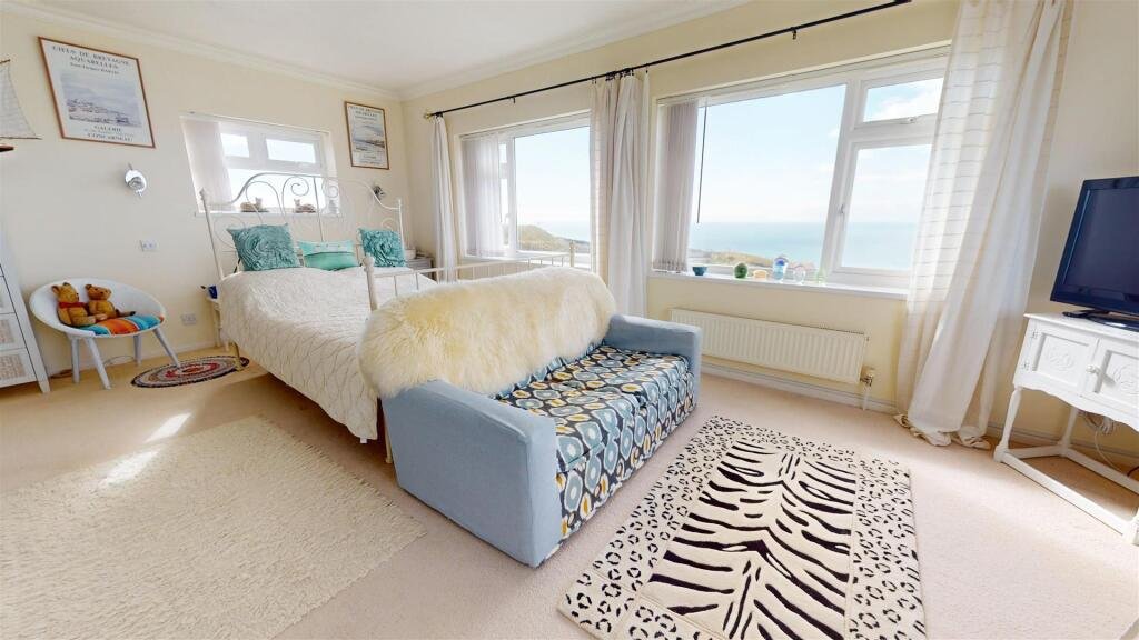 This £625,000 Dorset home offers sea views, a garden cannon and secret three-level tunnels once part of a fort, blending historic intrigue with modern coastal living.