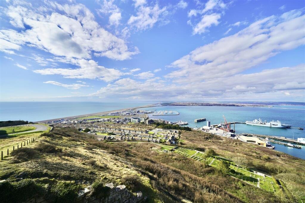 This £625,000 Dorset home offers sea views, a garden cannon and secret three-level tunnels once part of a fort, blending historic intrigue with modern coastal living.