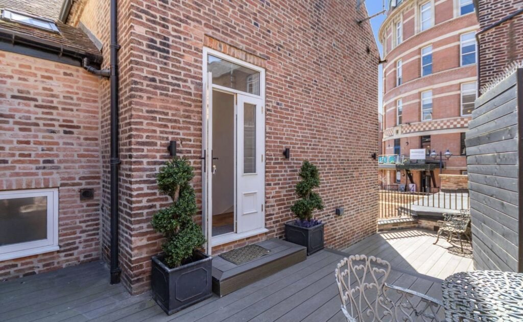 Historic Nottingham home once owned by Lord Byron listed for £850,000 with four bedrooms, modern interiors, courtyard garden and a network of caves beneath.