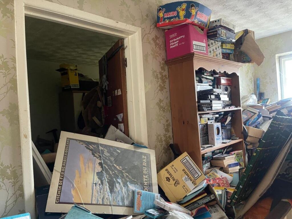 A four bed house in Chippenham is listed for £395k but inside lies chaos with piles of rubbish and a bathroom in shocking condition awaiting full refurbishment.