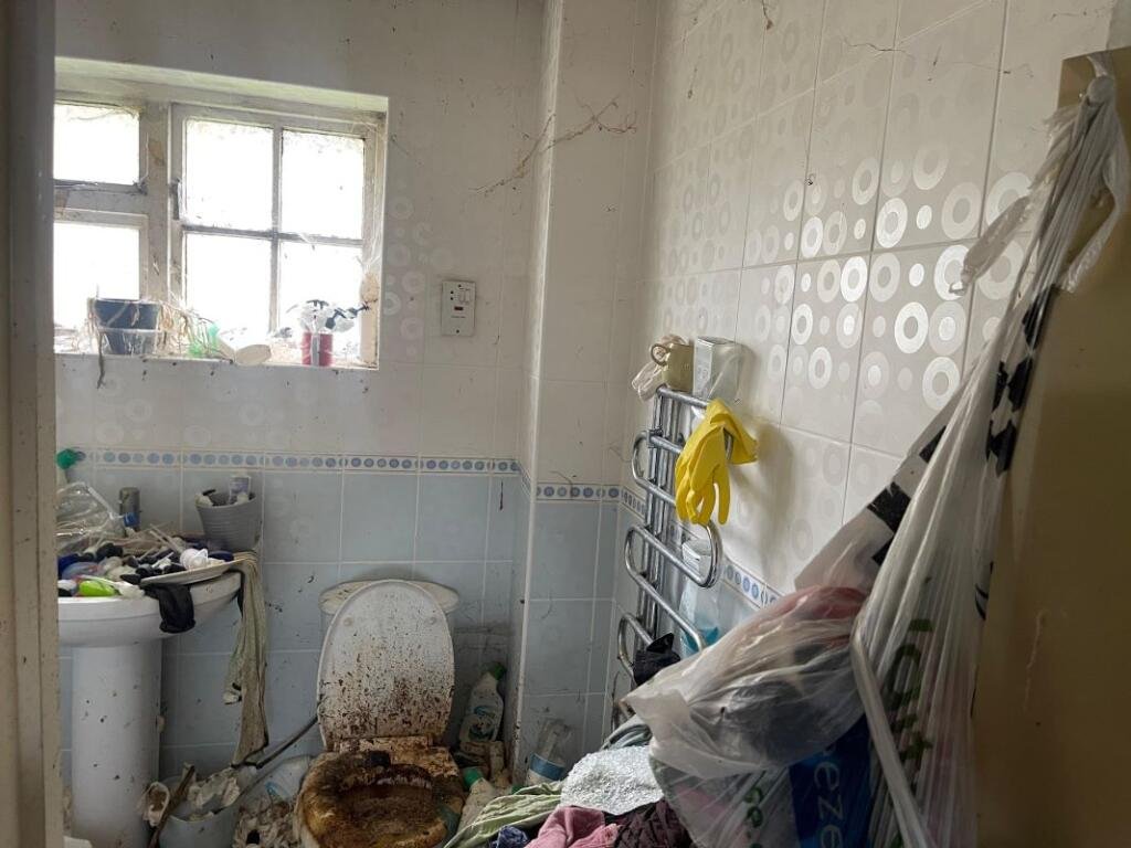 A four bed house in Chippenham is listed for £395k but inside lies chaos with piles of rubbish and a bathroom in shocking condition awaiting full refurbishment.