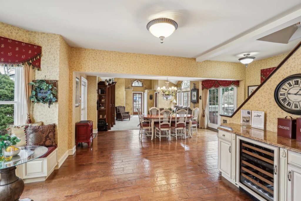 Haunted 1860s Bayport mansion from Ghost Hunters is listed for 1.67m. With 7 bedrooms, luxury features and eerie tales, it offers Victorian charm and spooky allure.