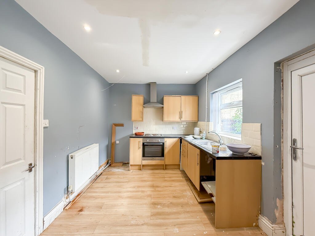 This £5,000 ghost town terrace in Horden, Durham is a loner's dream and a renovator’s project, with two bedrooms, overgrown garden and eerie post-mining charm.