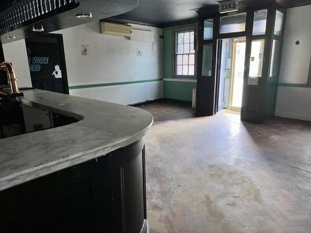 The Phoenix nightclub in High Wycombe is for sale for just £1, offering a bar, stage and 3am license, but the new owner must take on a £42,000 annual lease.