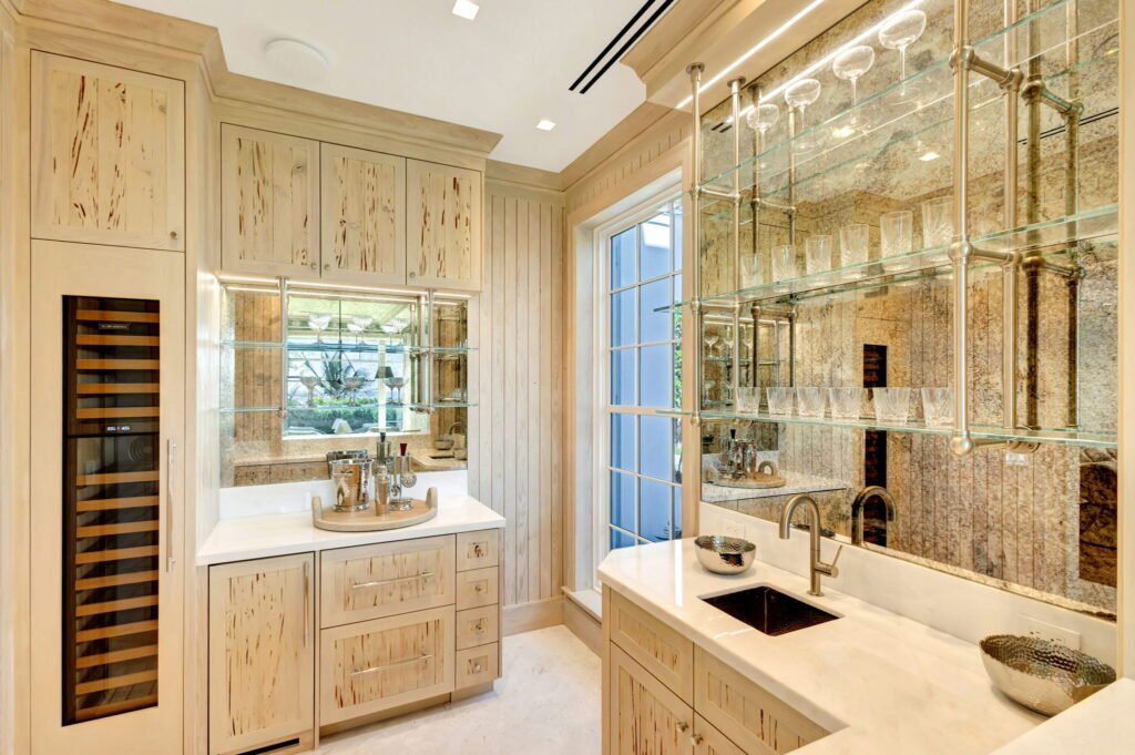 Palm Beach estate on Billionaire’s Row lists for $84.95m with 16,500 sq ft of luxury, a guest house, resort-style courtyard and a secret tunnel to the ocean.