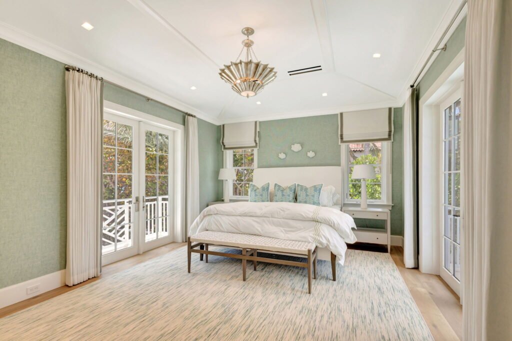 Palm Beach estate on Billionaire’s Row lists for $84.95m with 16,500 sq ft of luxury, a guest house, resort-style courtyard and a secret tunnel to the ocean.