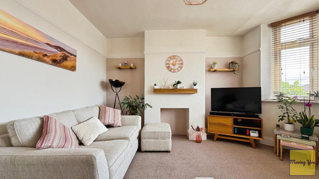 Odd property listing in Bristol shocks buyers with a toilet in a kitchen utility room. The £400k three bed home mixes cooking appliances with a WC leaving viewers baffled.