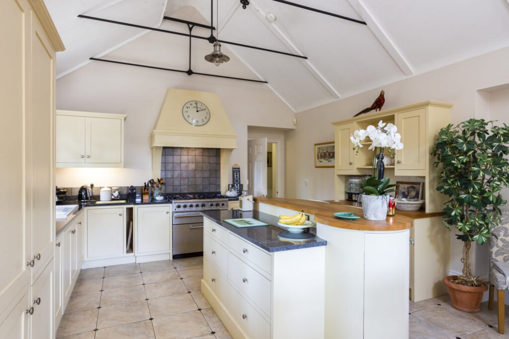 Four bedroom home in Sir Isaac Newton’s former school hits market at £675k in Grantham with period features, private gardens, double garage and historic charm.