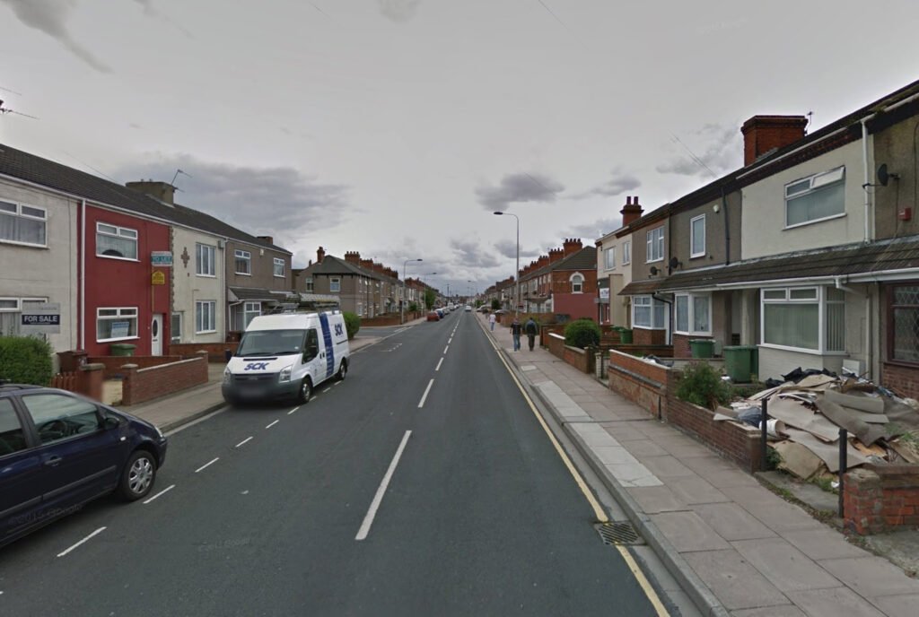 A room in a Cleethorpes house is being rented for just £2 a week with modern bathrooms, new kitchen, high speed internet and a great location for students or professionals.