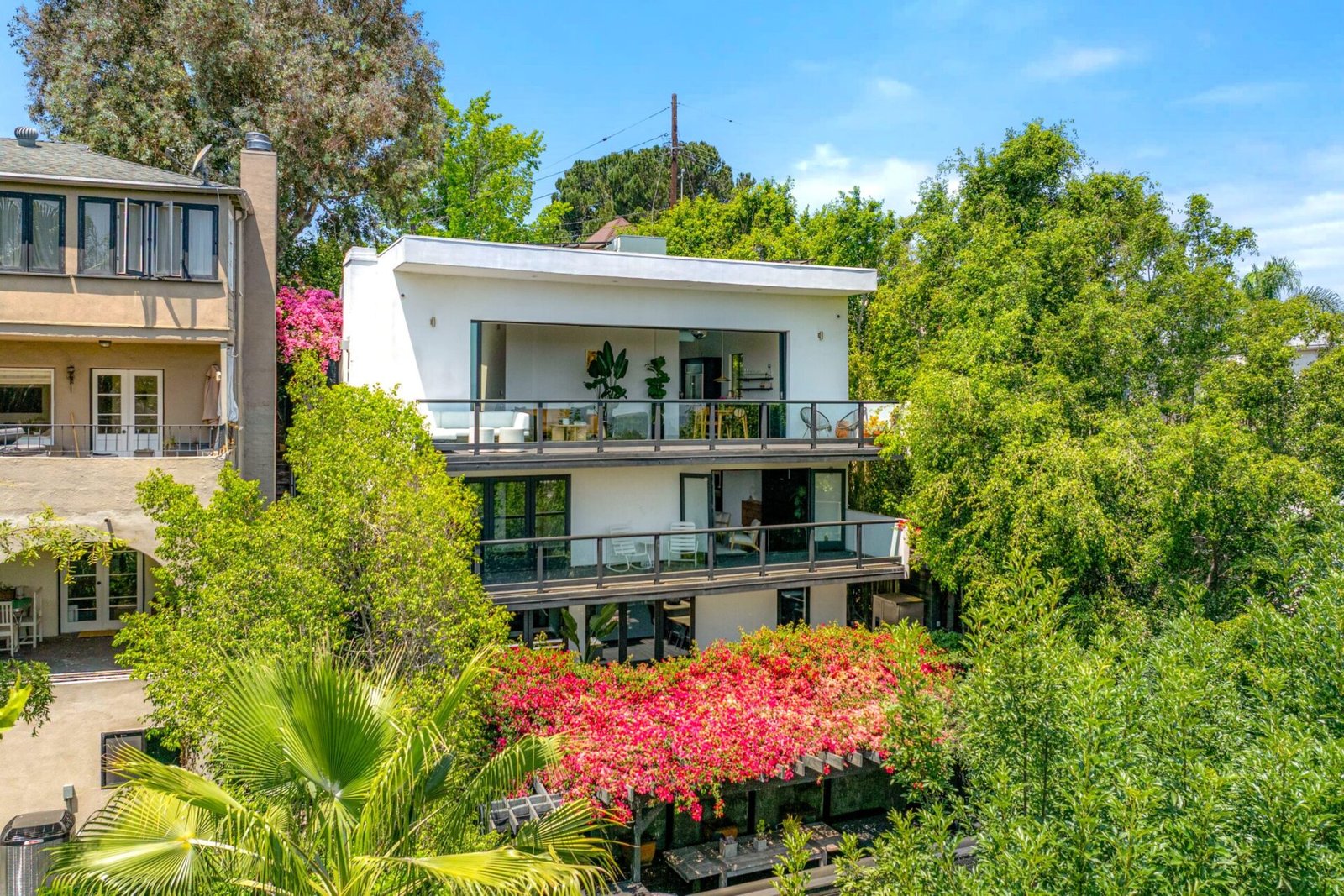 Kristen Wiig’s former Los Feliz home is now for rent at \$12,000 a month, offering Hollywood Hills views, luxe interiors, a spa, cinema and hotel-style terrace.