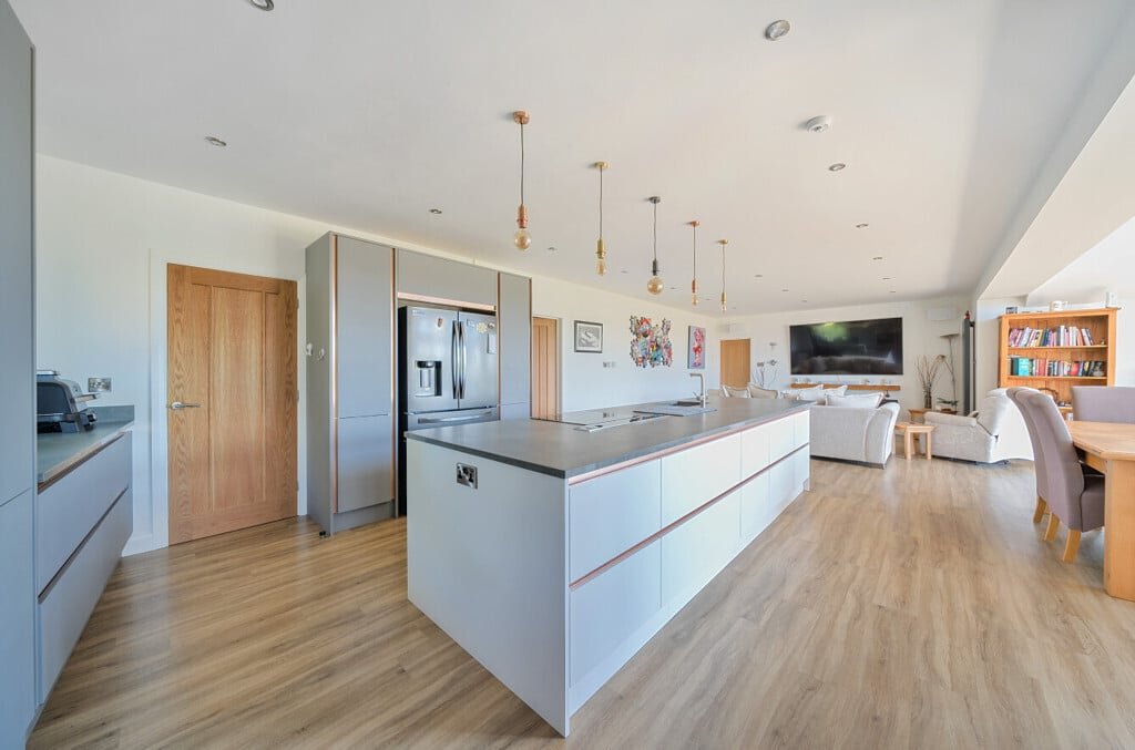 Historic Somerset farmhouse with 12 acres, cider orchards, holiday cottage and licensed Taproom. Home of Shackleton’s cider and WWII history, now a thriving cider brand.