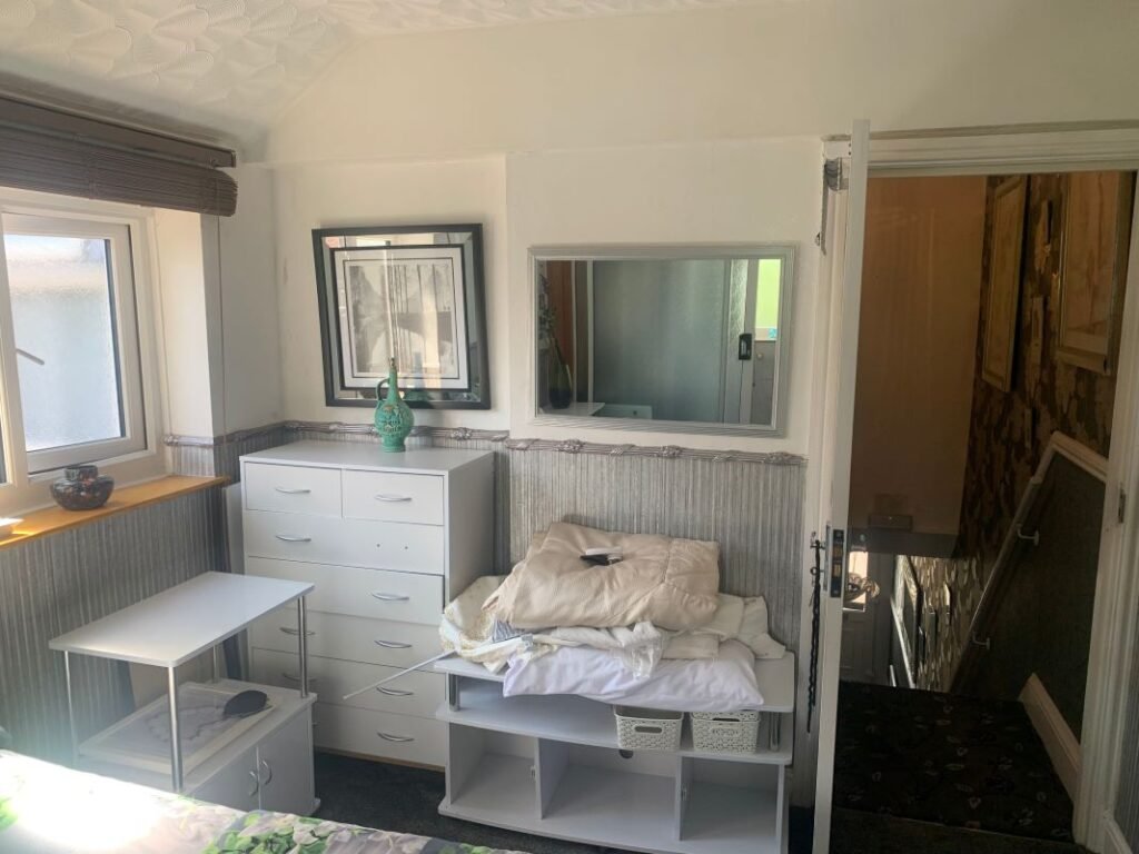 Quirky six bed Skegness home with a toilet in the bedroom goes to auction for £45,000 offering rental income potential and spacious living near the seaside.