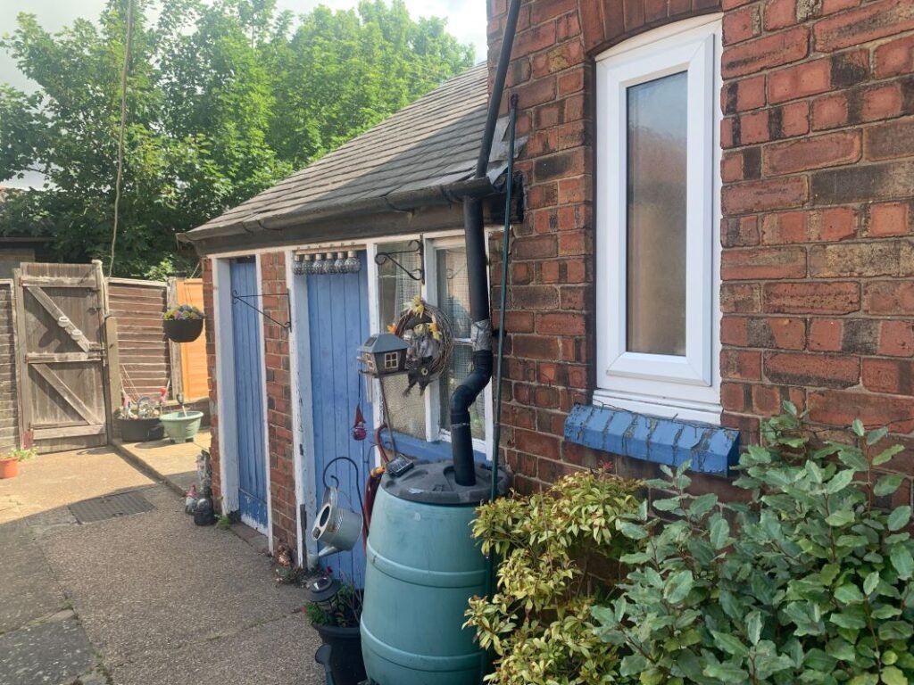 Quirky six bed Skegness home with a toilet in the bedroom goes to auction for £45,000 offering rental income potential and spacious living near the seaside.