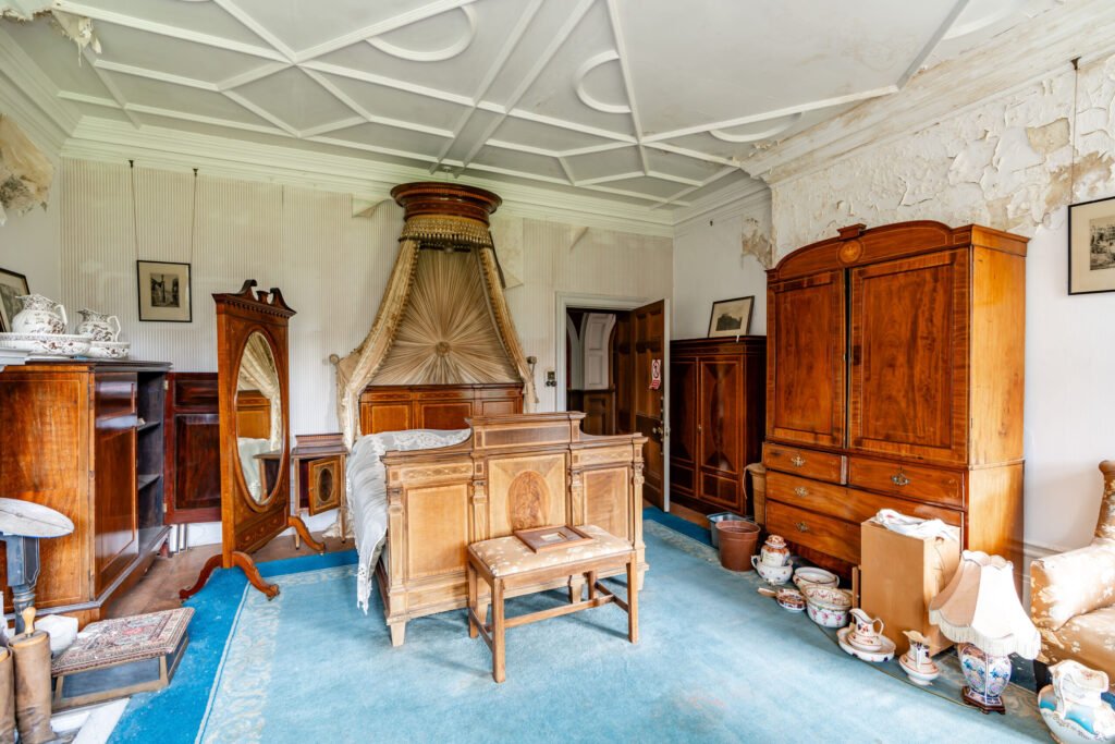 Historic Kinloch Castle on the Isle of Rum offers 20 bedrooms, Edwardian grandeur and 18 acres for just £750,000, a rare chance to revive a Scottish landmark estate.