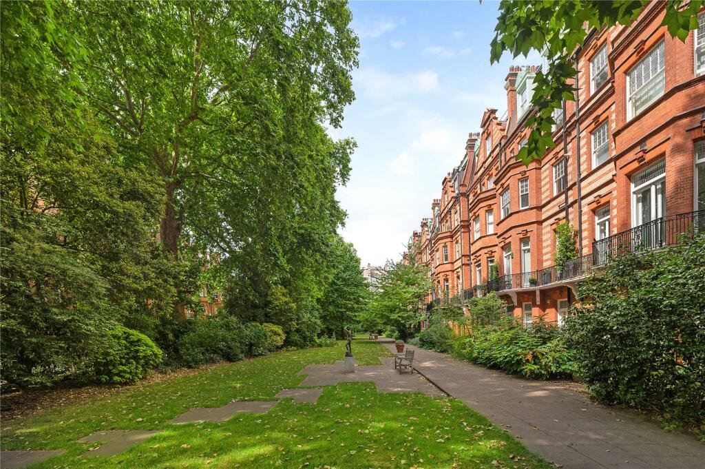 Chelsea duplex near Sloane Square listed at £595k with two bedrooms, conservatory and gardens but just 19 years left on the leasehold making it a rare risky bargain.
