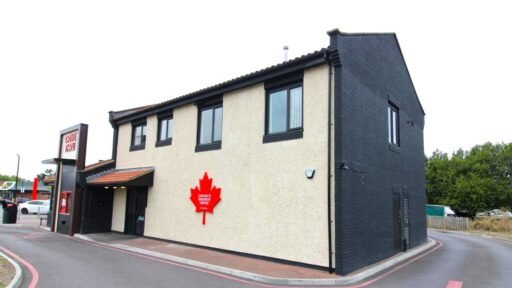 Three bedroom flat above Tim Hortons drive thru in Weston Super Mare for £1400 a month offers fresh interiors, lounge and bathroom with town and seafront access.