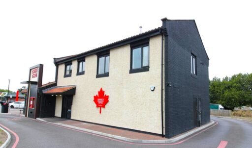 Three bedroom flat above Tim Hortons drive thru in Weston Super Mare for £1400 a month offers fresh interiors, lounge and bathroom with town and seafront access.