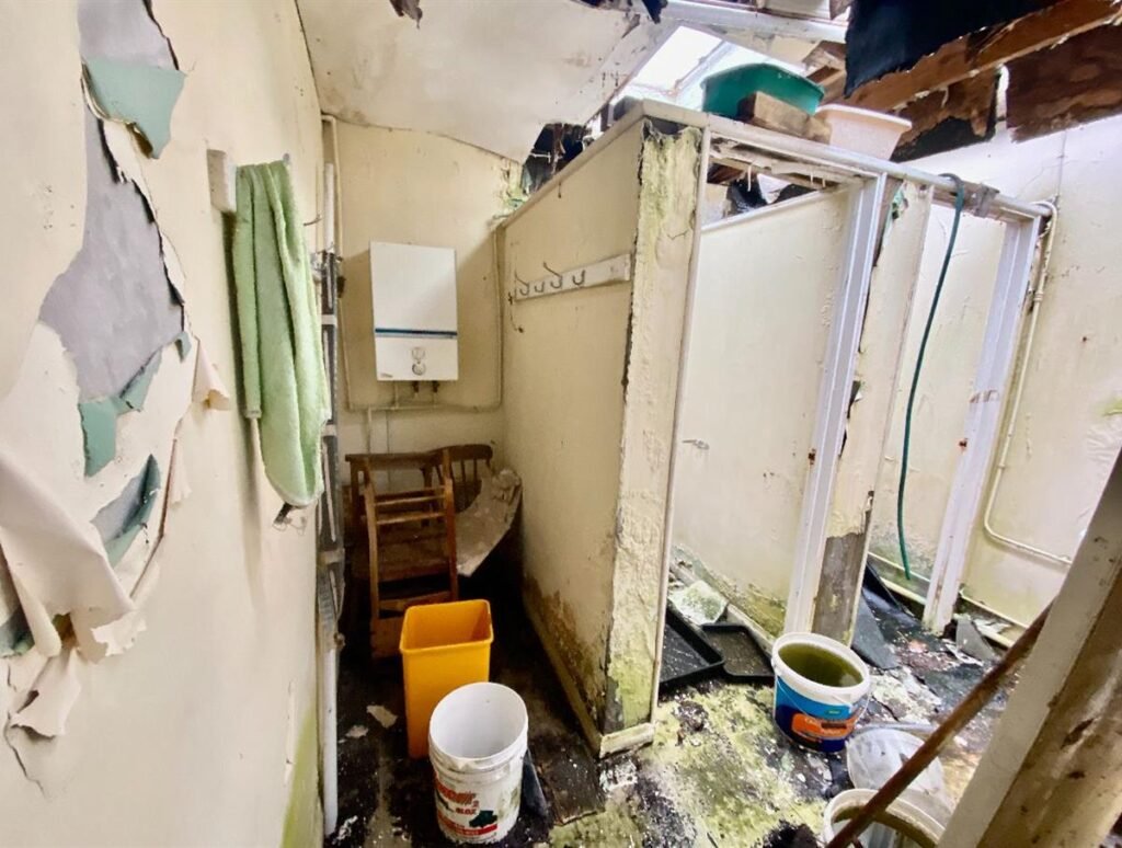 A historic 1885 Reading Room in Upminster is on sale for £200k to £250k with potential for conversion but needs major renovation after years of neglect and disrepair.
