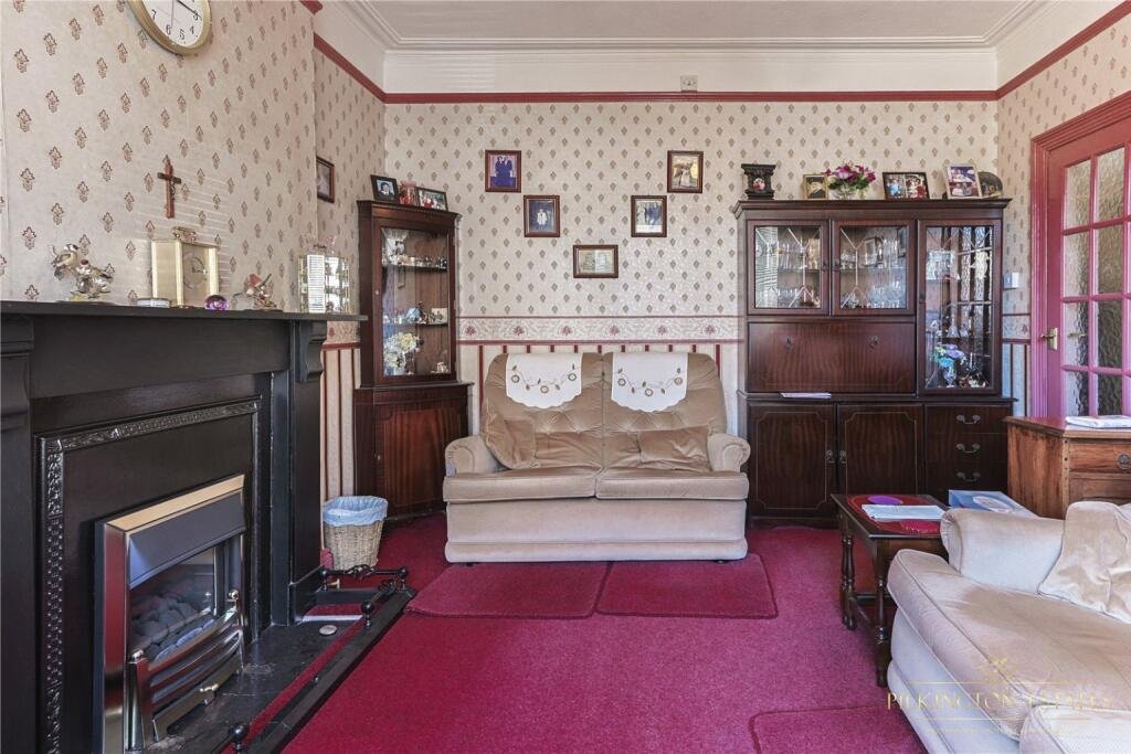 A charming £150,000 Plymouth home has stunned buyers with its unusual feature a shower placed right by the back door, offering a splash of surprise in an otherwise elegant house.