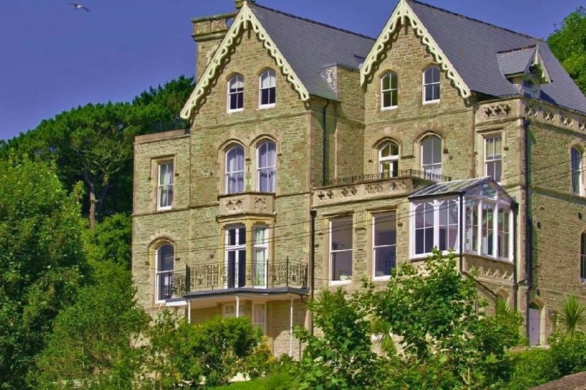 Galia Grainger from C4’s Celebrity Fat Fighters is struggling to sell her 11-bed Devon mansion used as her Slimmeria detox retreat a year after listing it for £895,000.