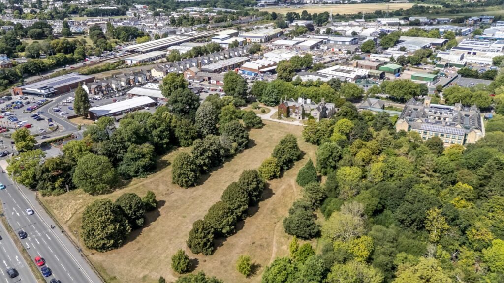 Historic 16th-century Old Forde House, once home to royal guests and Oliver Cromwell, is for sale. The haunted mansion comes with ghostly tales and rich heritage.