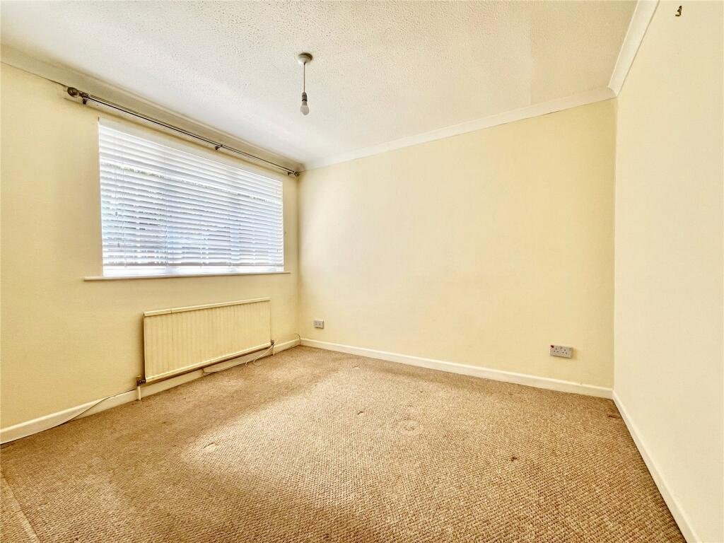 Victor Meldrew’s iconic One Foot in the Grave house has sold for £337,500 in Dorset, offering a piece of British TV history with modern comfort and timeless charm.