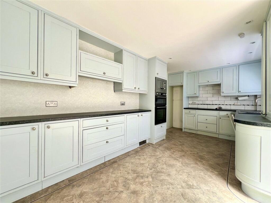 Victor Meldrew’s iconic One Foot in the Grave house has sold for £337,500 in Dorset, offering a piece of British TV history with modern comfort and timeless charm.