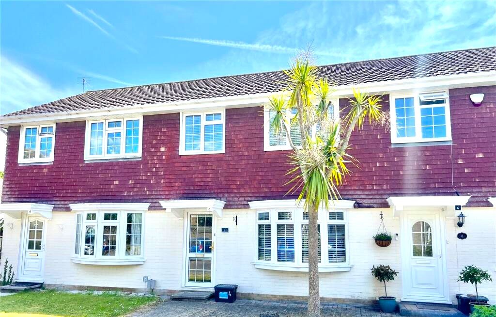 Victor Meldrew’s iconic One Foot in the Grave house has sold for £337,500 in Dorset, offering a piece of British TV history with modern comfort and timeless charm.