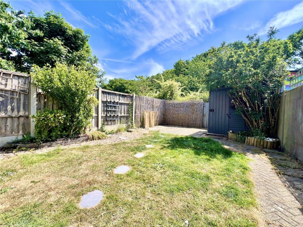 Victor Meldrew’s iconic One Foot in the Grave house has sold for £337,500 in Dorset, offering a piece of British TV history with modern comfort and timeless charm.